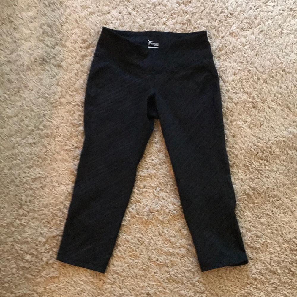 2 Pairs of Black Fitted Capri Workout Pants
